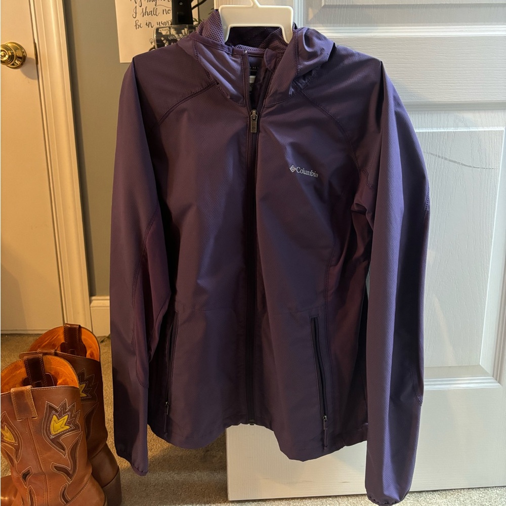 Rain repellent Columbia jacket
